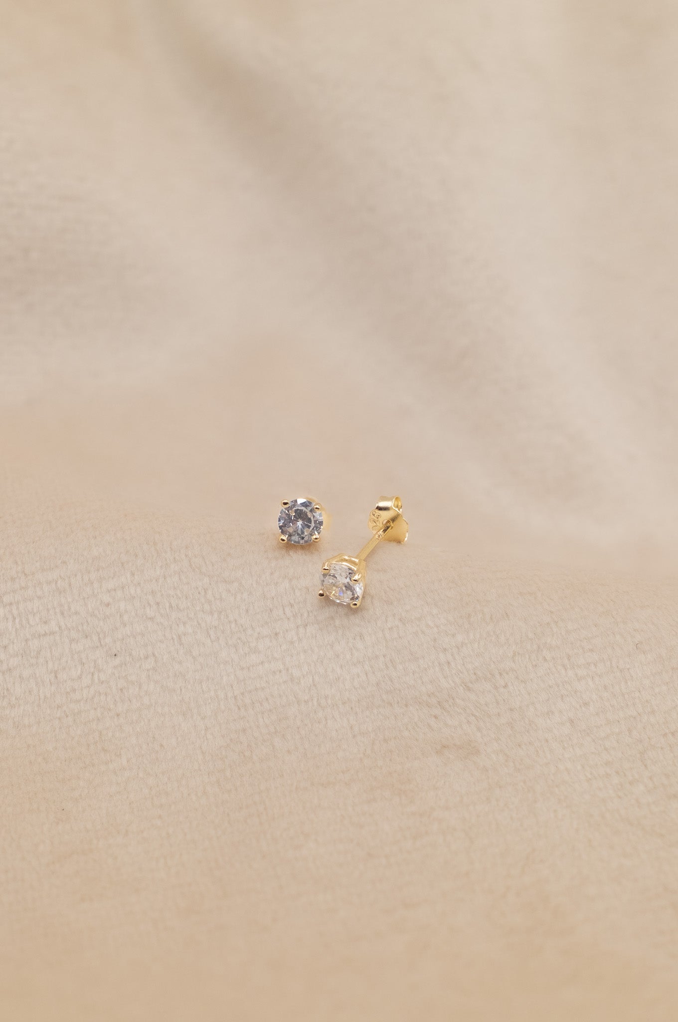 The Solitaire Glow Earrings