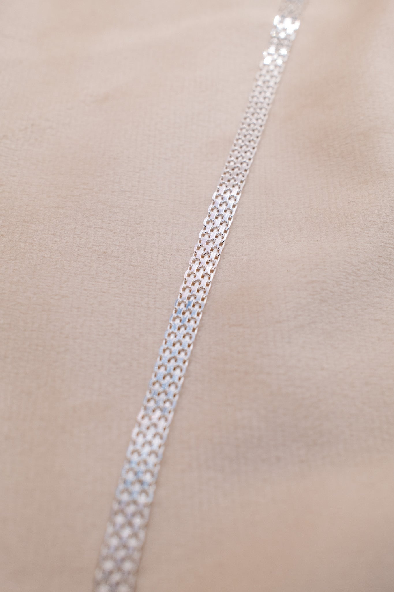 Zamari sterling silver bracelet with a delicate chain design perfect for sterling silver jewelry lovers